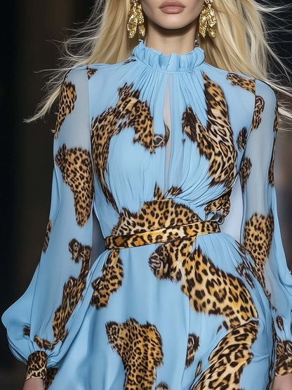 Robe mini en chiffon bleu ciel à imprimé léopard avec personnalité élégante